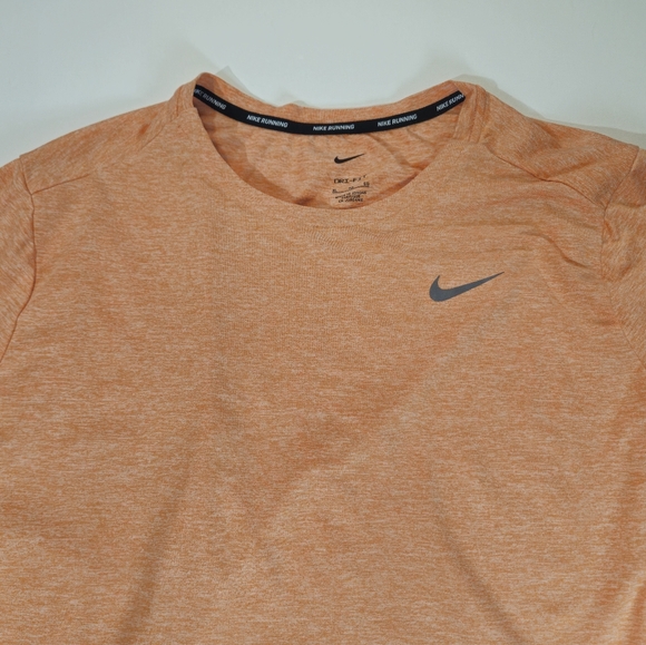 Nike Running T-shirt Mens Size XL Orange Black Swoosh Logo Thumb Hole Athletic - Picture 2 of 9